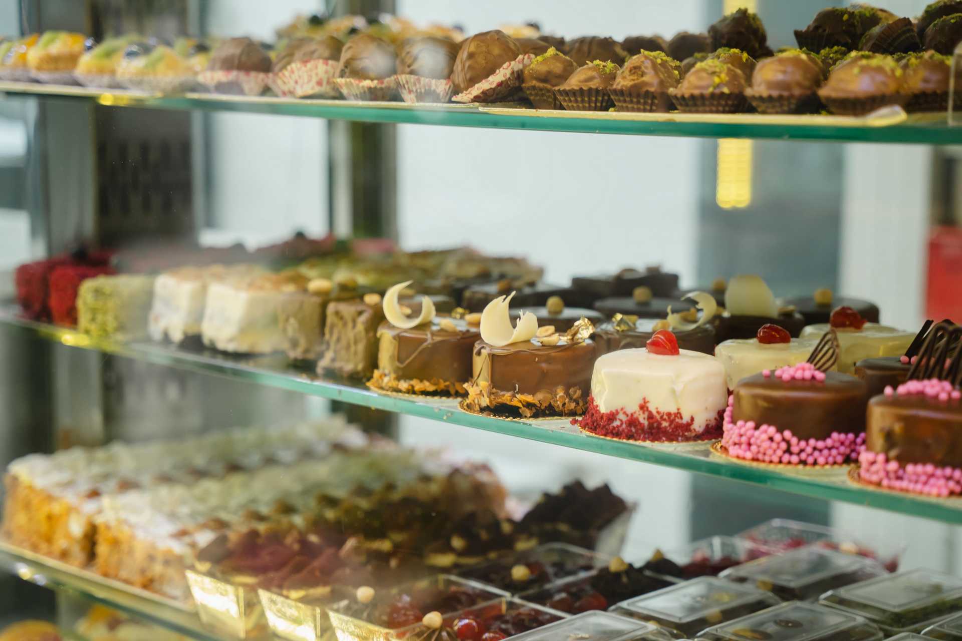 Delicious cakes and pastries from Pasticeri Fushë Kruja | Ëmbëlsira dhe torta të shijshme nga Pasticeri Fushë Kruja